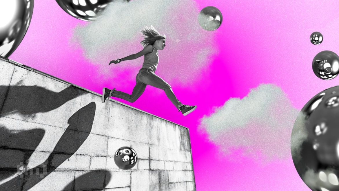 Polymarket’s Silent Gold Rush: How Sharp Traders Are Earning Risk-Free Profits